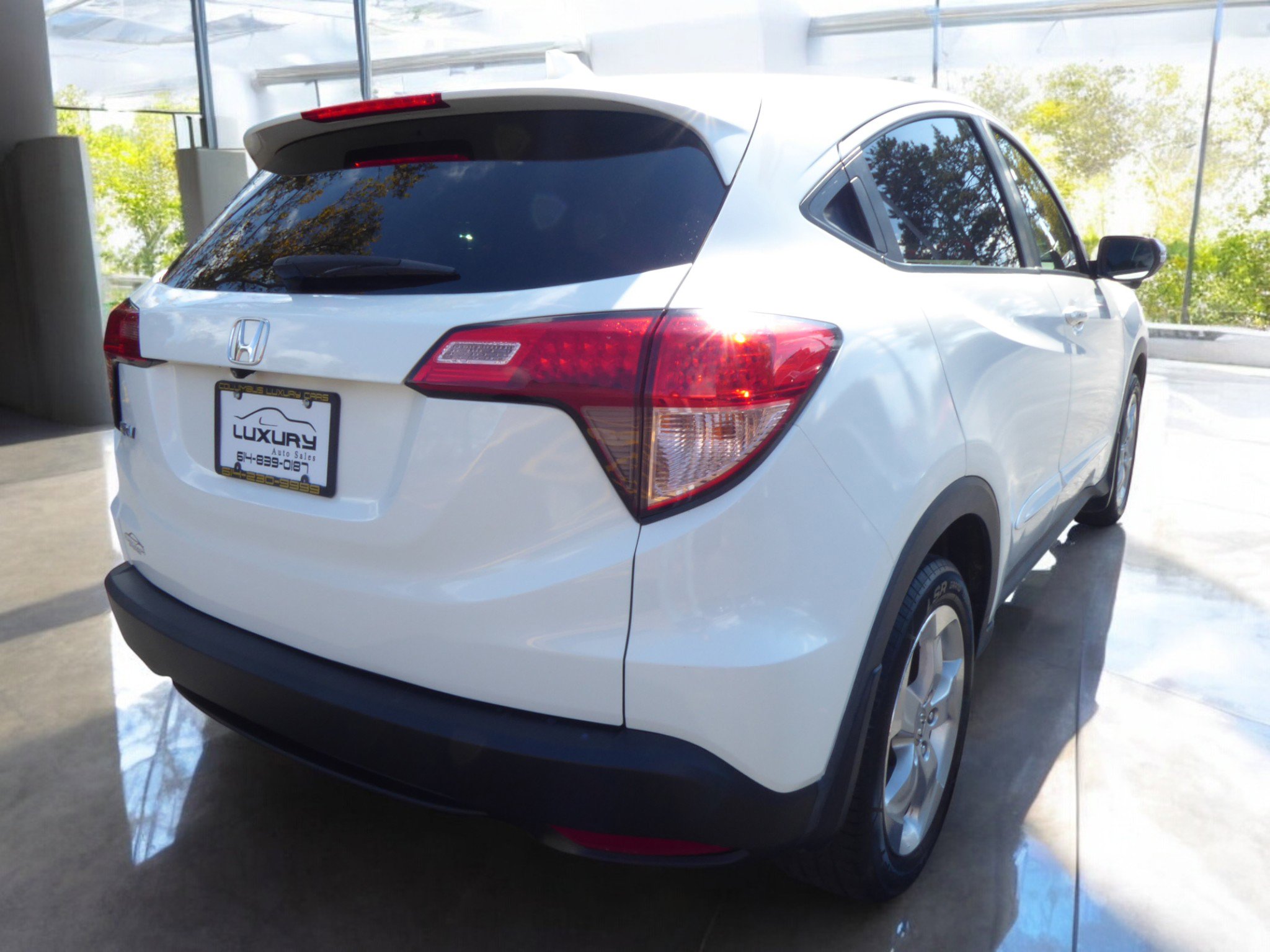 Used 2016 Honda HR-V EX image 10