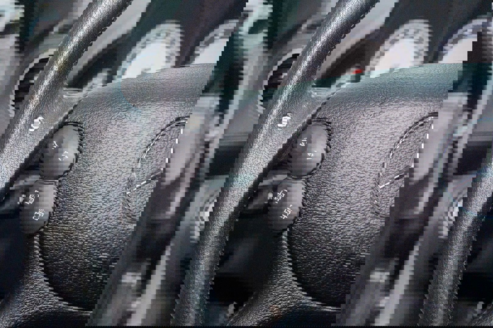 Used 2004 Mercedes-Benz SL 55 AMG image 30