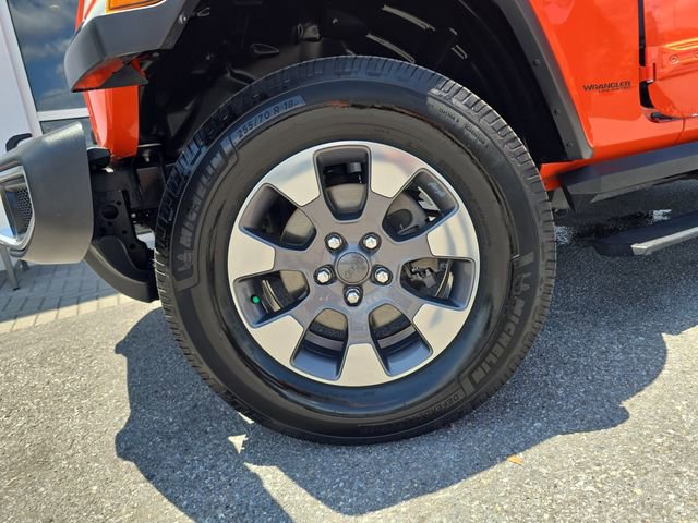 Used 2020 Jeep Wrangler Unlimited Sahara AWD/4WD image 31
