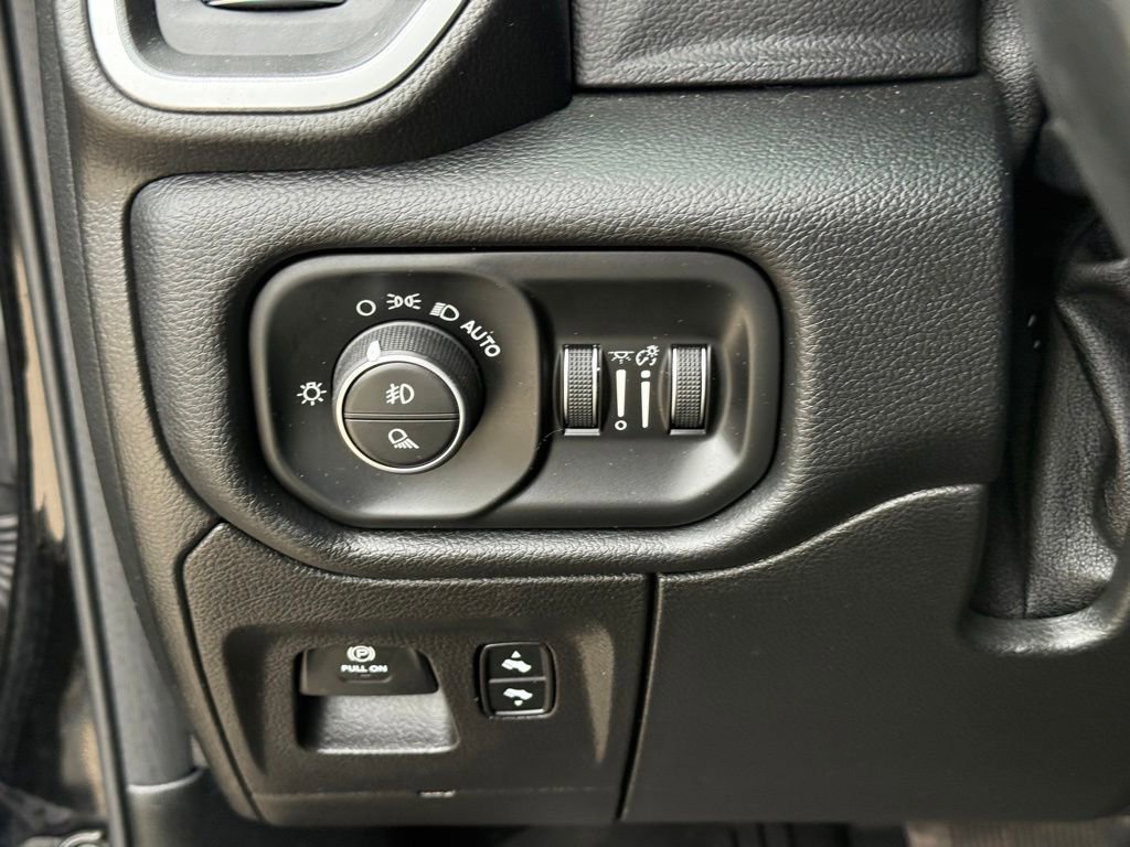 Used 2019 RAM 1500 Big Horn AWD/4WD image 20
