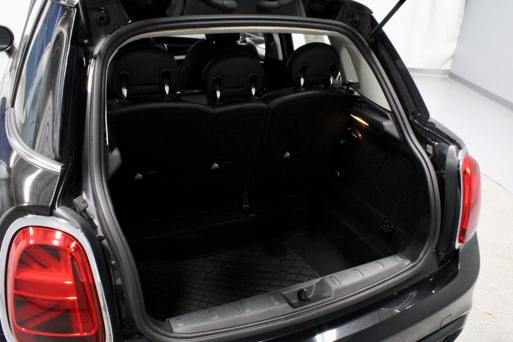 Used 2020 MINI Cooper S image 14