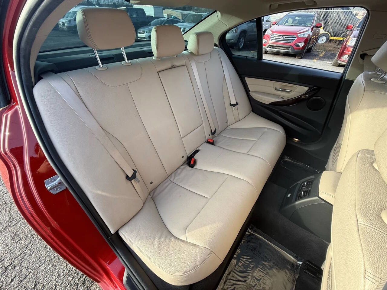 Used 2015 BMW 320i xDrive Sedan image 10