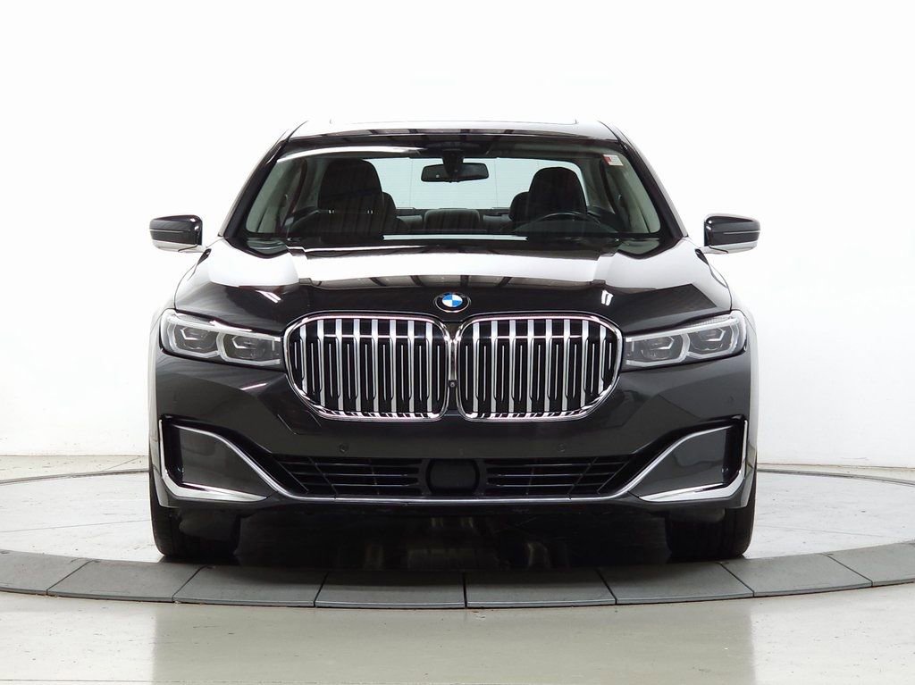 Used 2020 BMW 750i xDrive image 3
