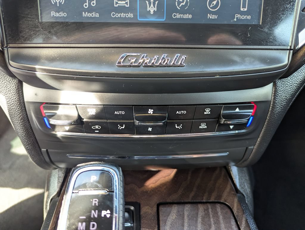 Used 2019 Maserati Ghibli S Q4 AWD/4WD image 23