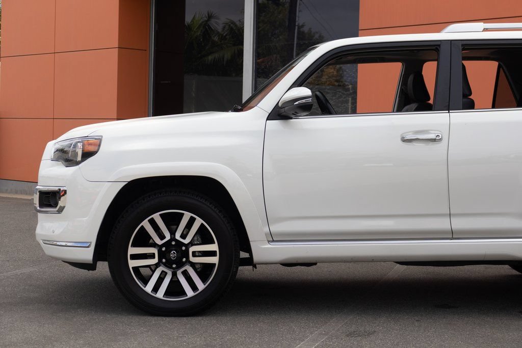 Used 2023 Toyota 4Runner Limited AWD/4WD image 8
