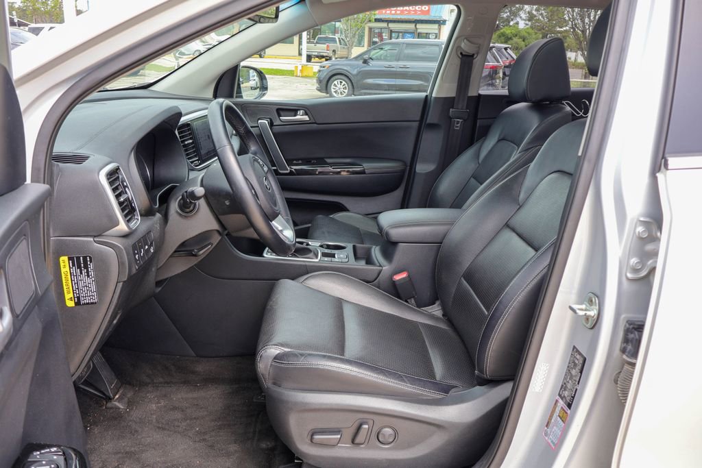 Used 2021 Kia Sportage EX w/ EX Technology Package FWD image 7