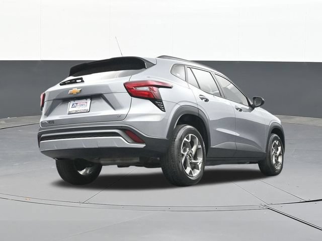 Used 2024 Chevrolet Trax LT w/ Driver Confidence Package FWD image 52