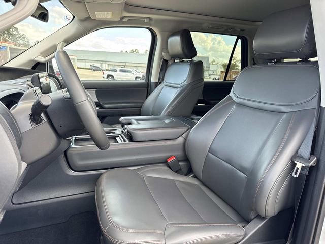 Used 2025 Ford Expedition Max Active image 59
