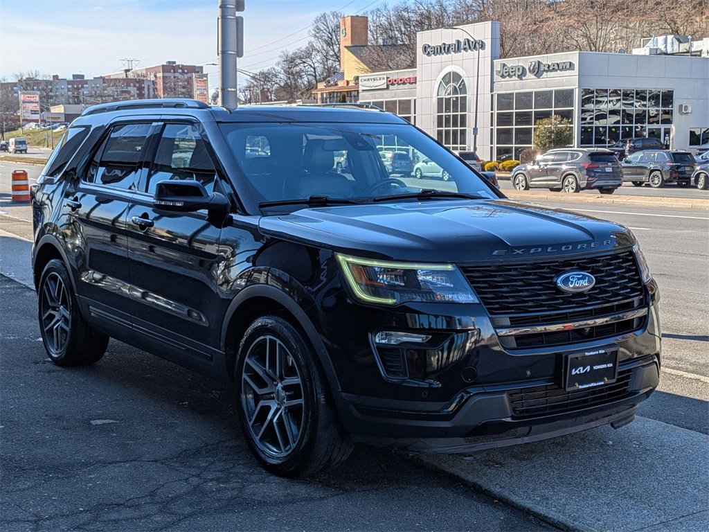 Used 2018 Ford Explorer Sport w/ Equipment Group 401A image 4
