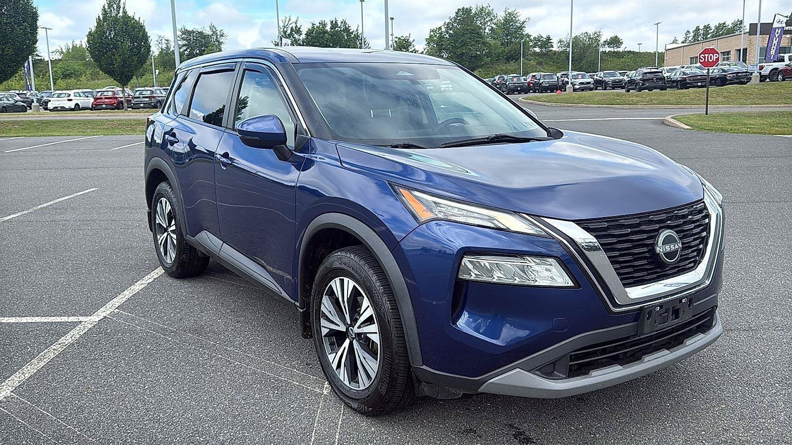 Used 2022 Nissan Rogue SV