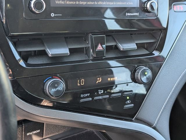 Used 2021 Toyota Camry SE image 18