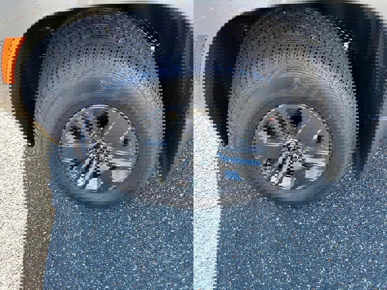 Certified 2025 Nissan Frontier SV w/ SV Convenience Package image 19