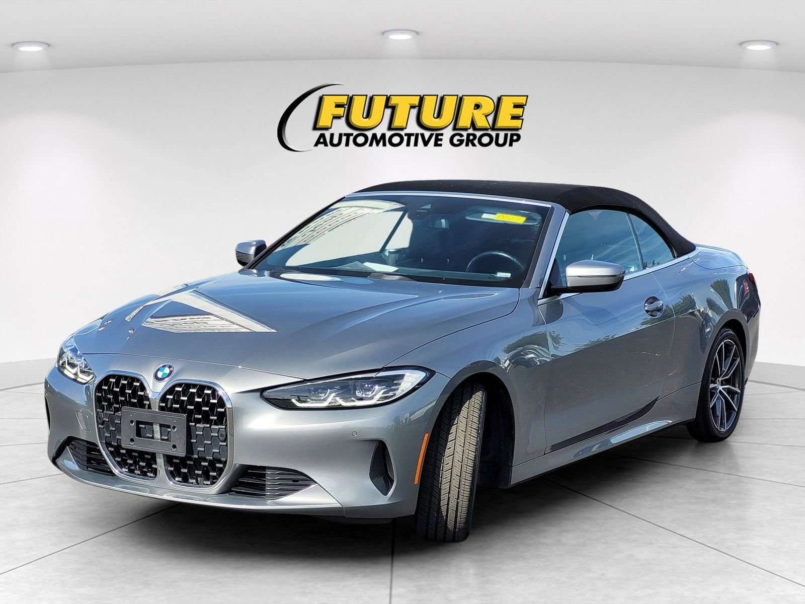 Used 2024 BMW 430i Convertible image 3