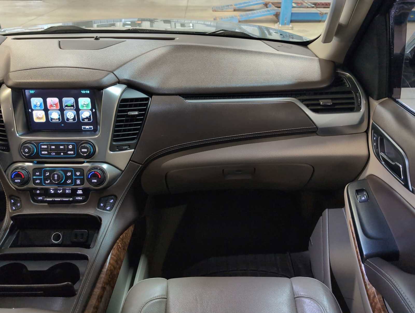 Used 2017 Chevrolet Tahoe Premier AWD/4WD image 30