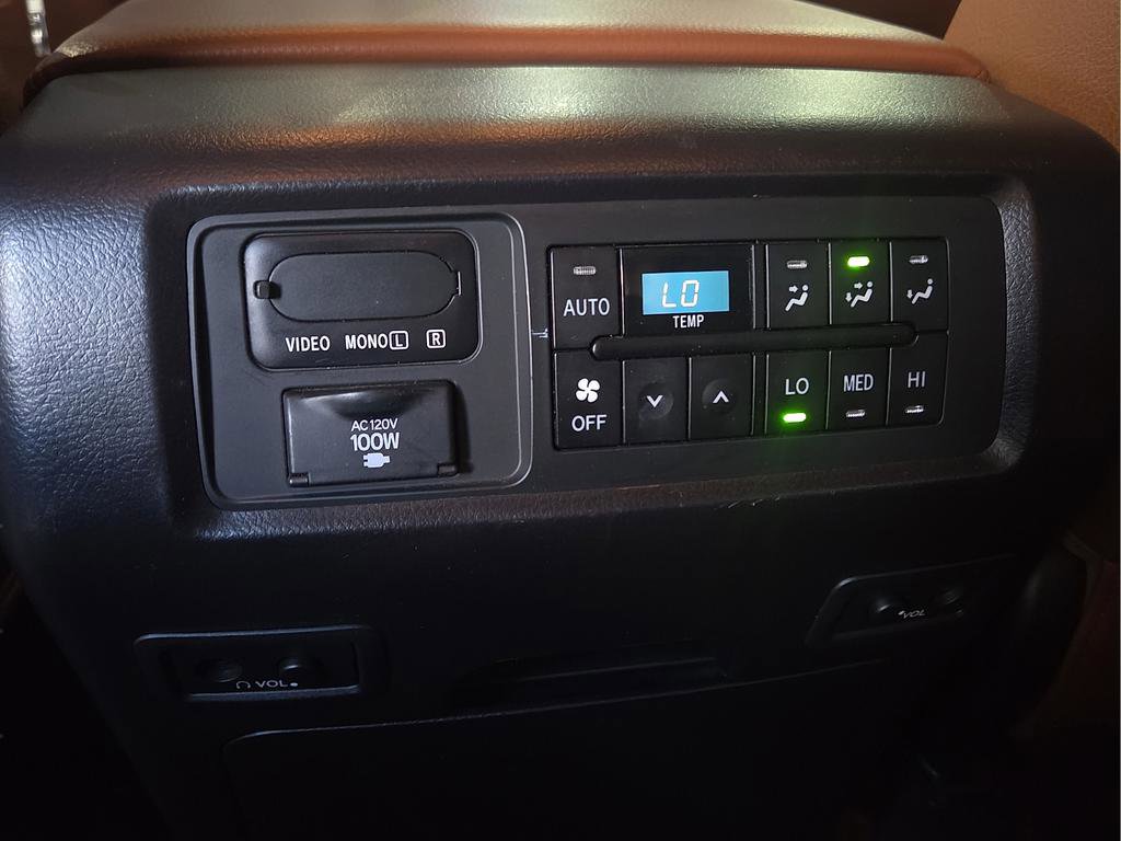 Certified 2019 Toyota Sequoia Platinum AWD/4WD image 16