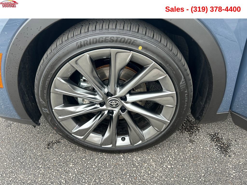 Used 2026 Toyota Crown Limited w/ Advanced Technology Package image 25