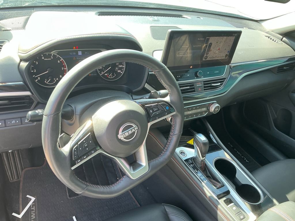 Used 2023 Nissan Altima 2.0 SR FWD image 24