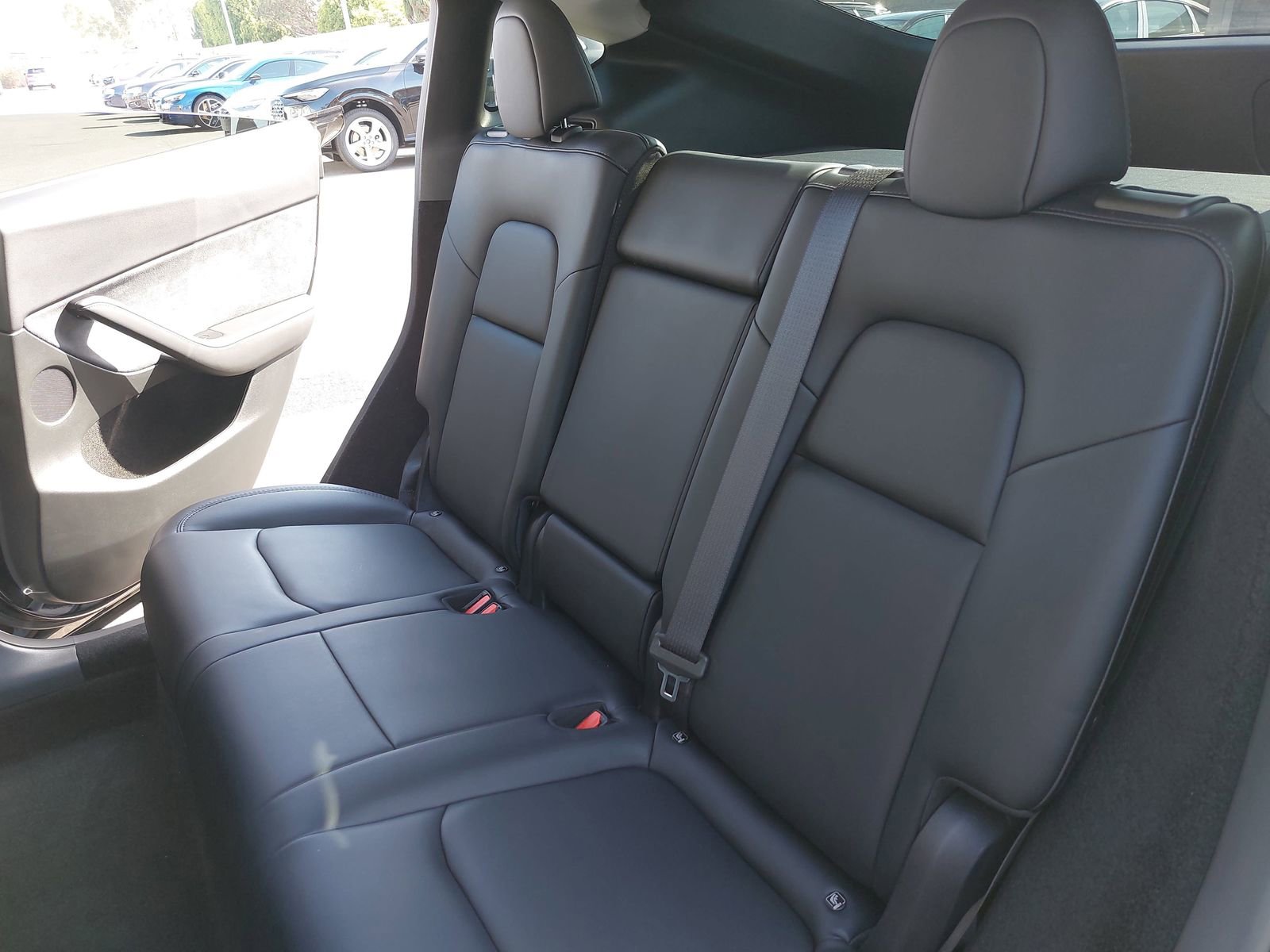 Used 2024 Tesla Model Y Long Range AWD/4WD image 13