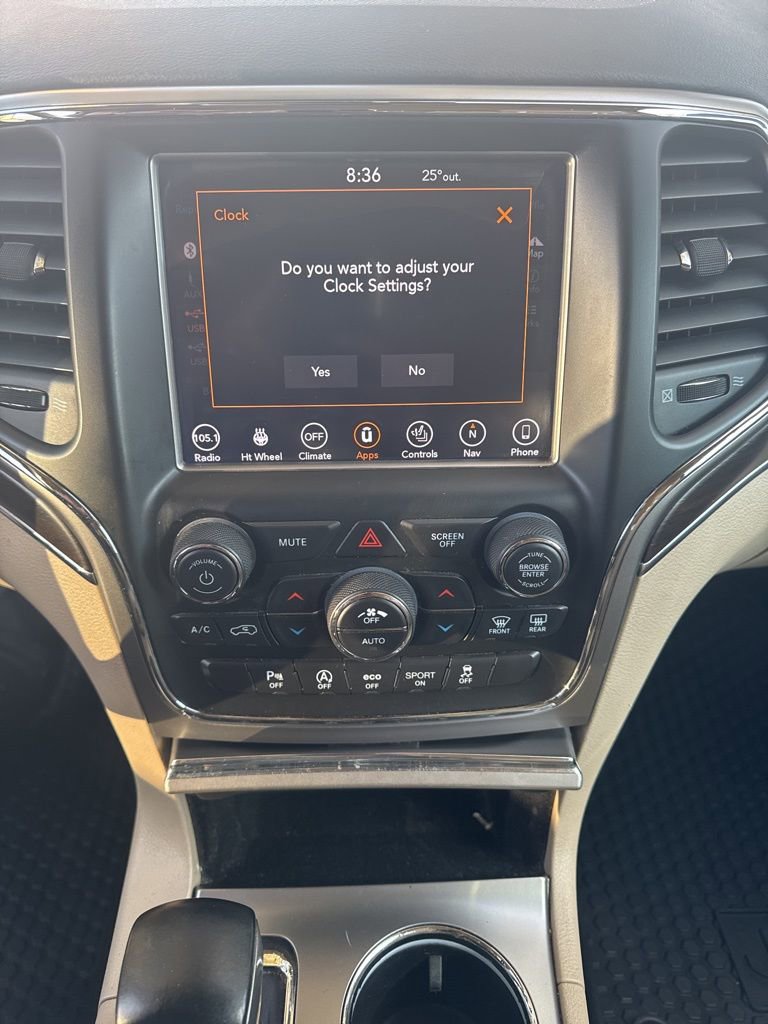 Used 2018 Jeep Grand Cherokee Limited w/ Trailer Tow Group IV image 9