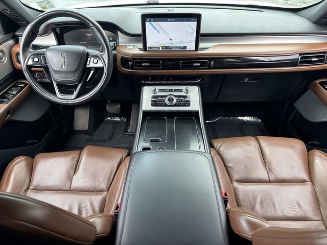 Used 2020 Lincoln Aviator Reserve w/ Equipment Group 202A image 20
