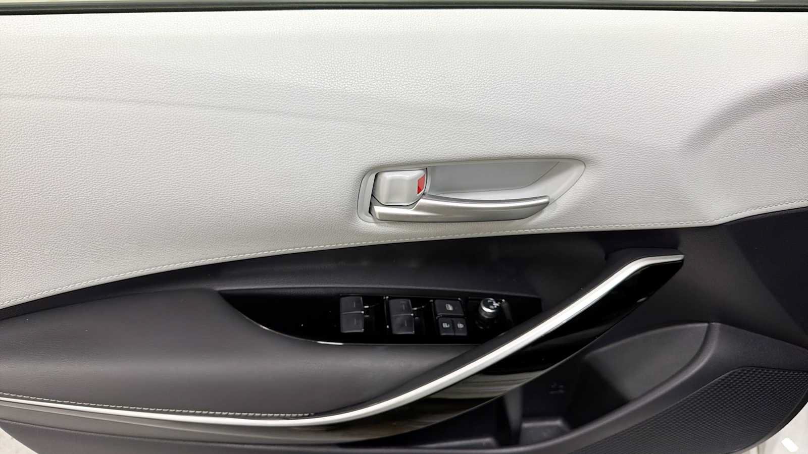 Certified 2019 Toyota Corolla XSE FWD image 15