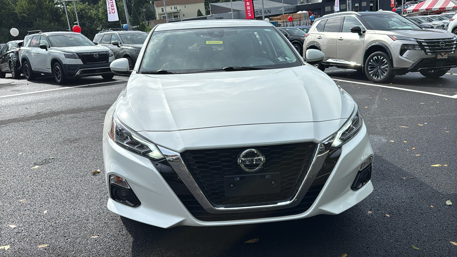 Certified 2021 Nissan Altima 2.5 Platinum AWD/4WD image 2