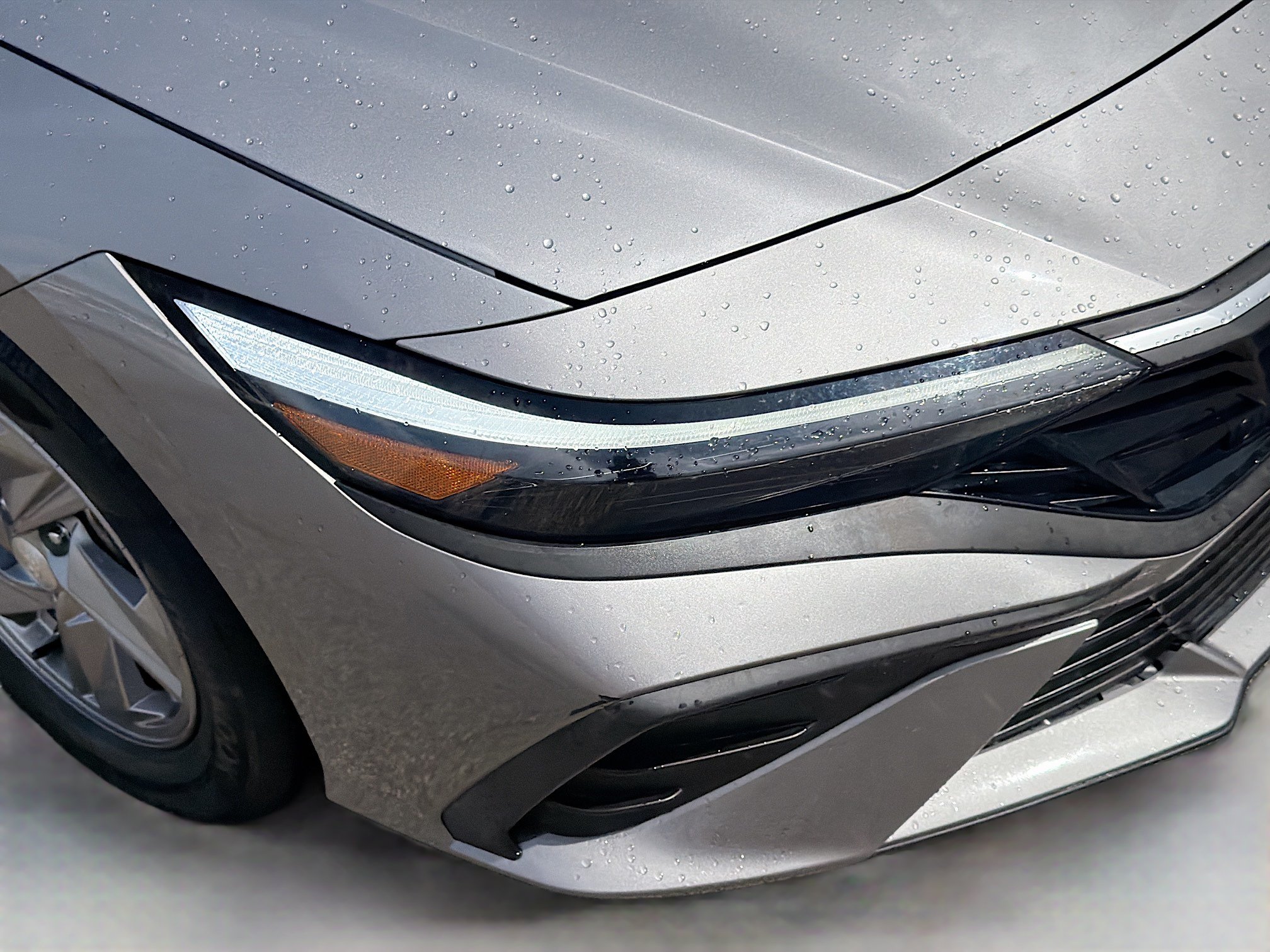 Used 2025 Hyundai Elantra SE FWD image 31