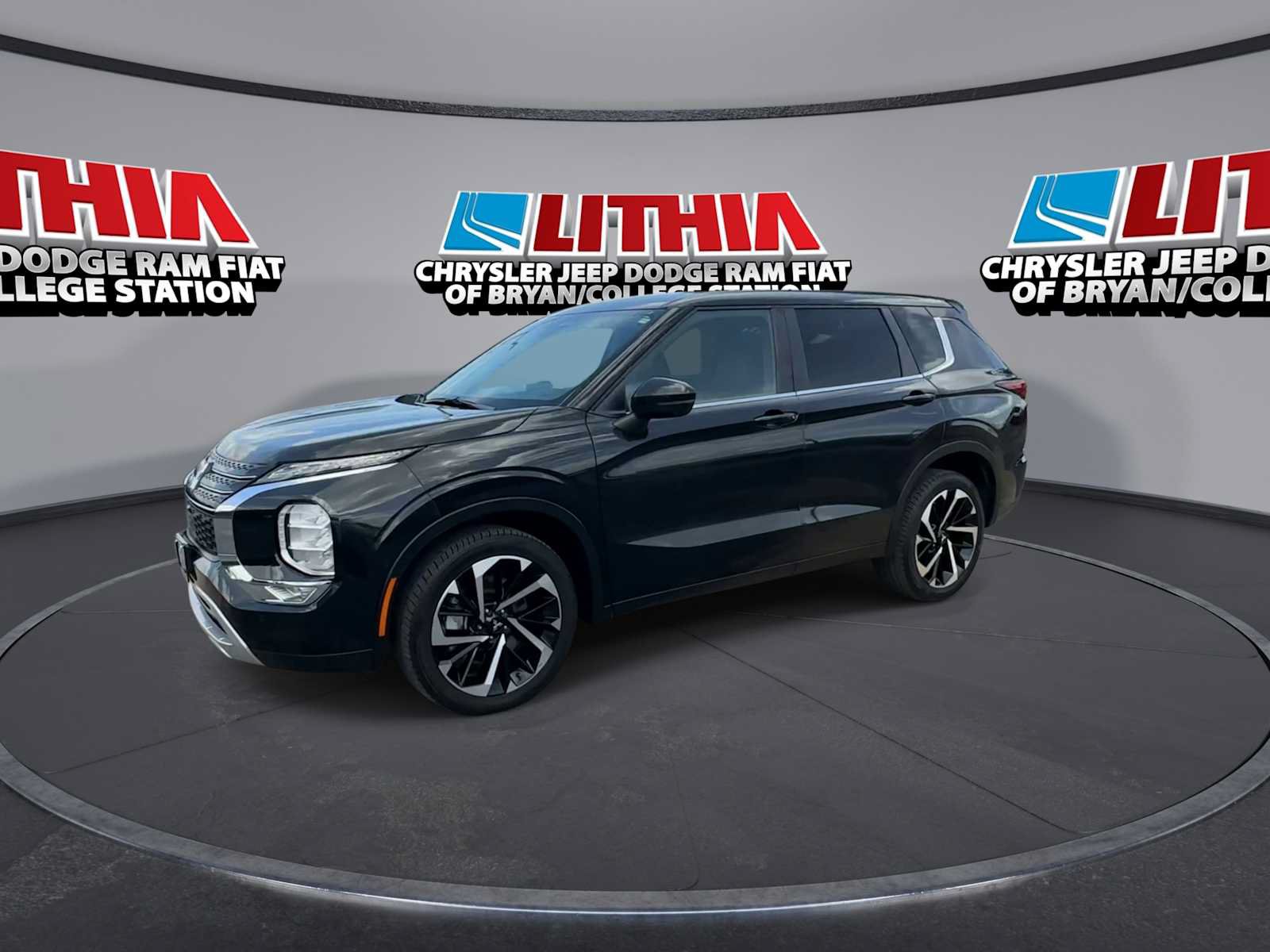 Used 2024 Mitsubishi Outlander SE FWD image 4