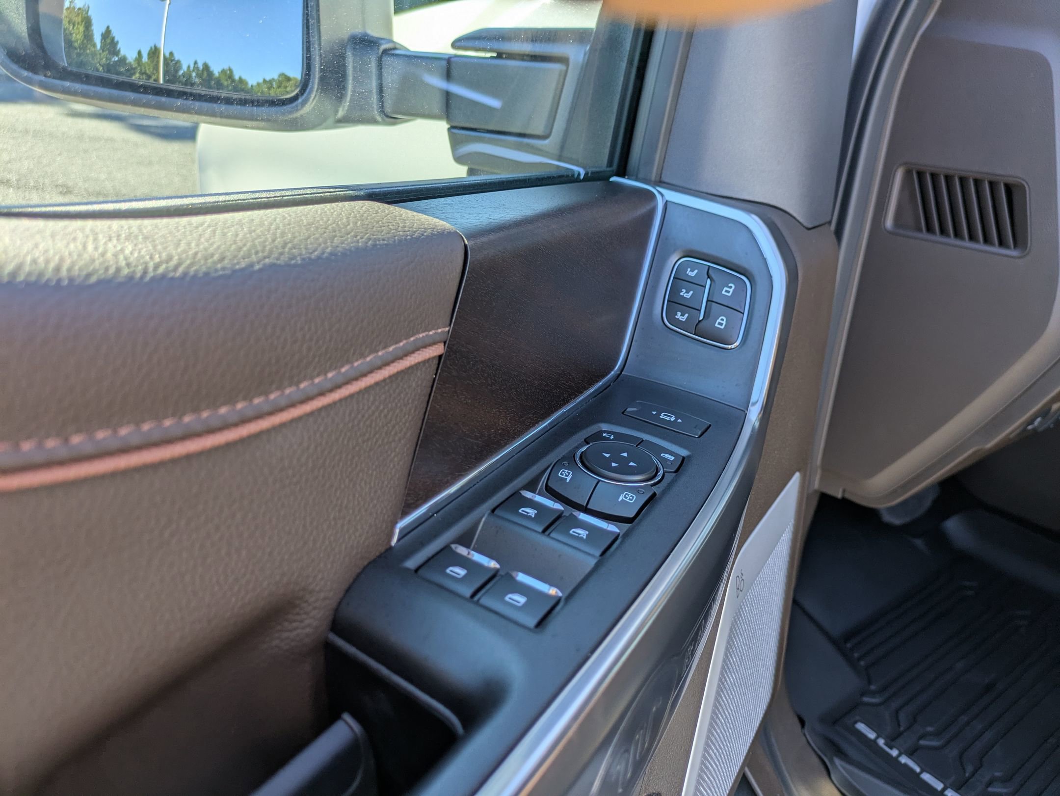 New 2026 Ford F350 King Ranch w/ Chrome Package image 14