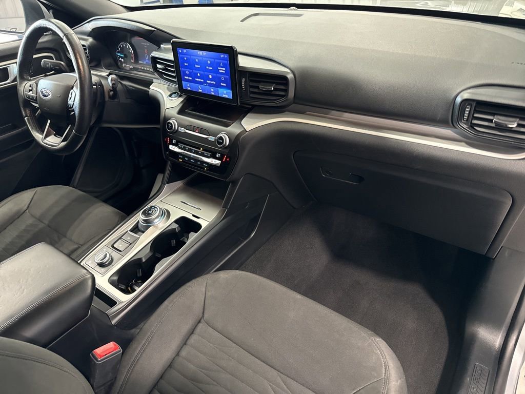 Used 2020 Ford Explorer XLT w/ Comfort Package image 43