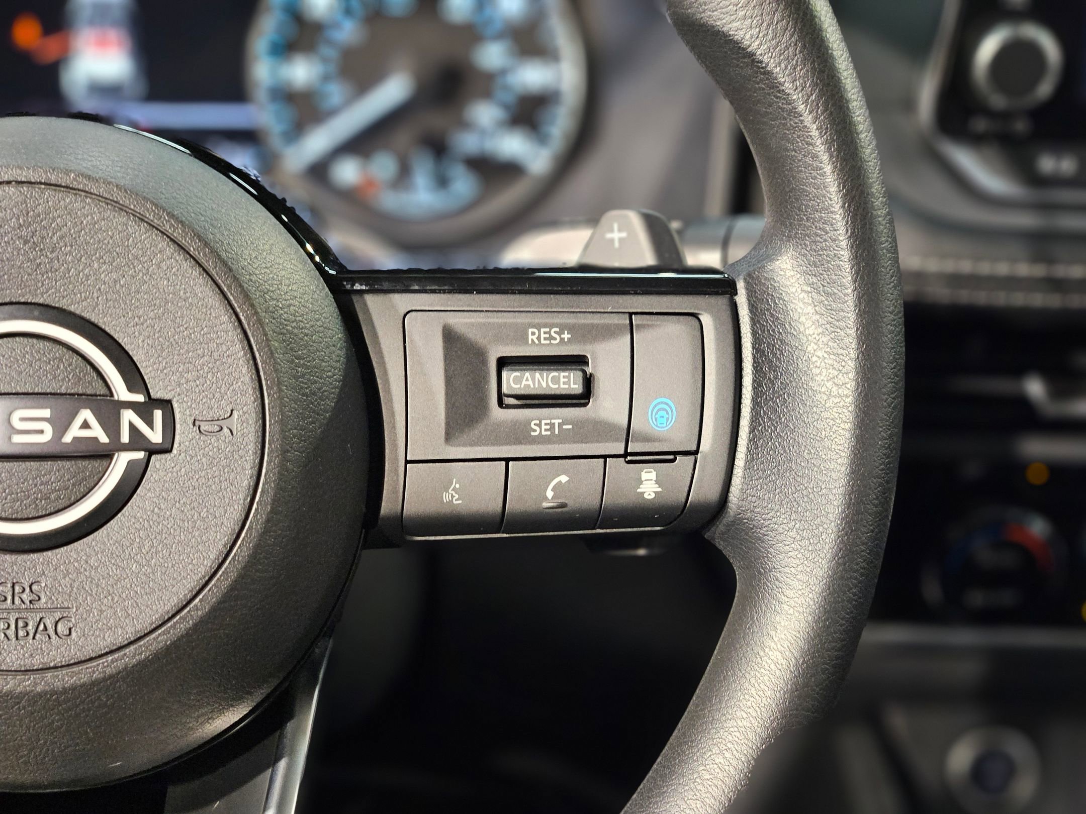 Used 2023 Nissan Rogue SV image 28