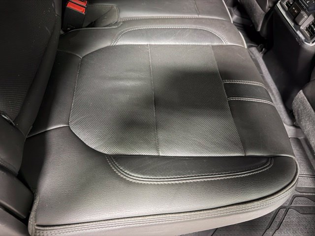 Used 2019 Chevrolet Silverado 1500 High Country w/ Technology Package AWD/4WD image 26