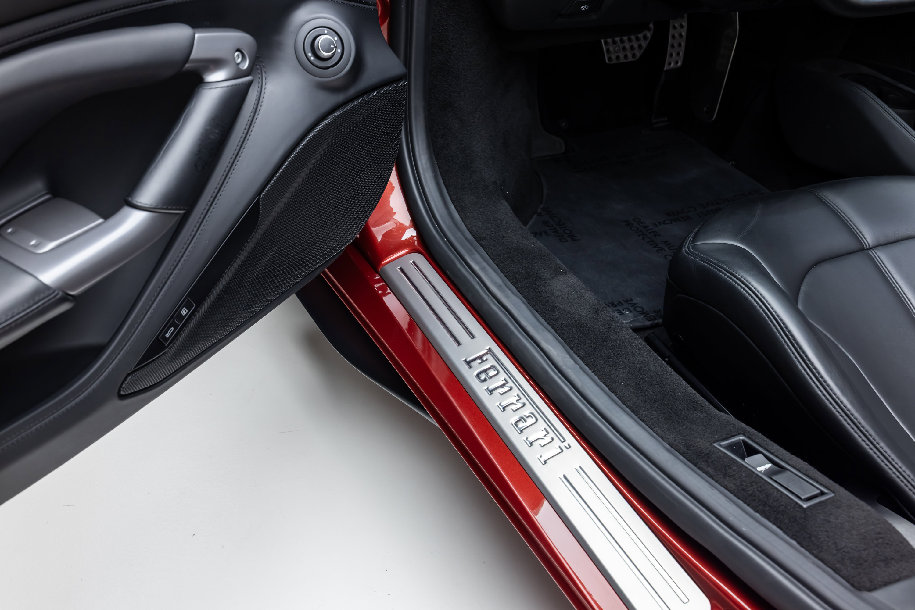 Certified 2022 Ferrari F8 Tributo RWD image 73