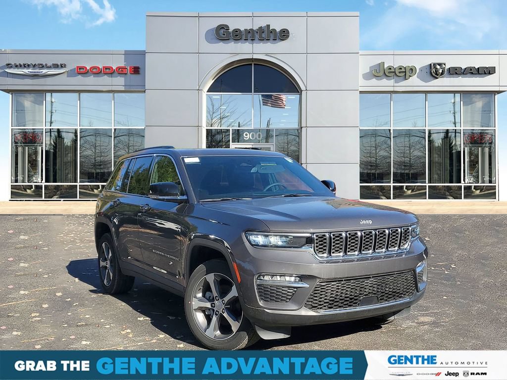 Certified 2024 Jeep Grand Cherokee Limited AWD/4WD image 1