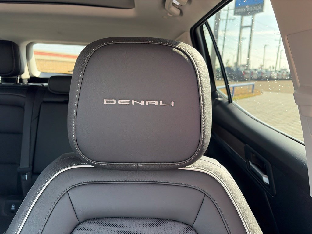 Used 2026 GMC Terrain Denali w/ LPO, Floor Liner Package AWD/4WD image 19