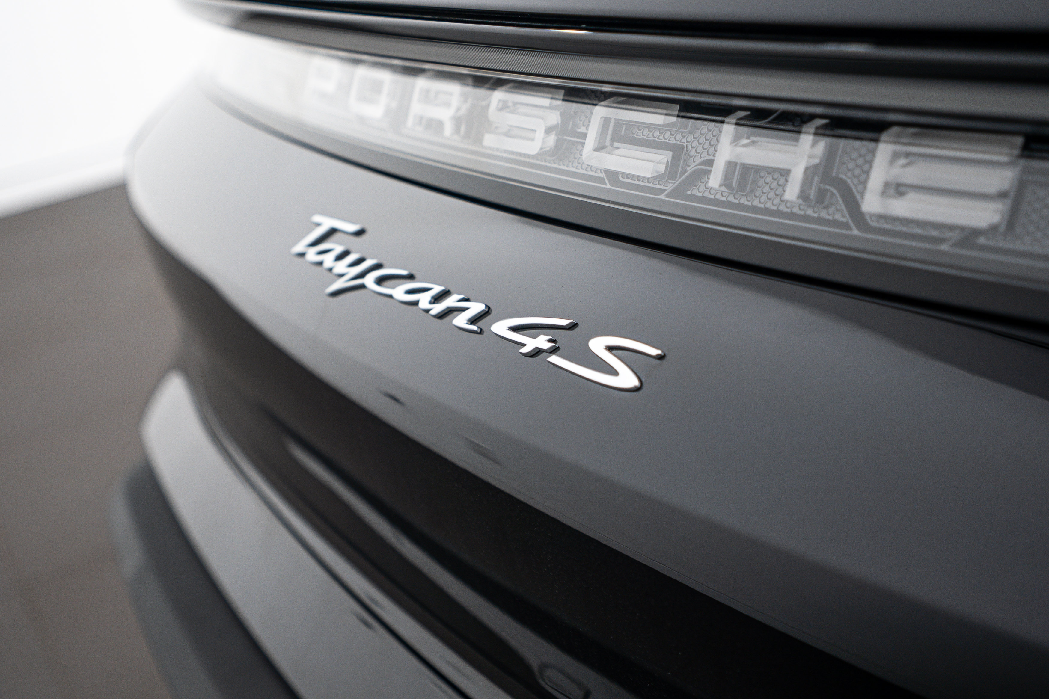 Certified 2025 Porsche Taycan 4S AWD/4WD image 26
