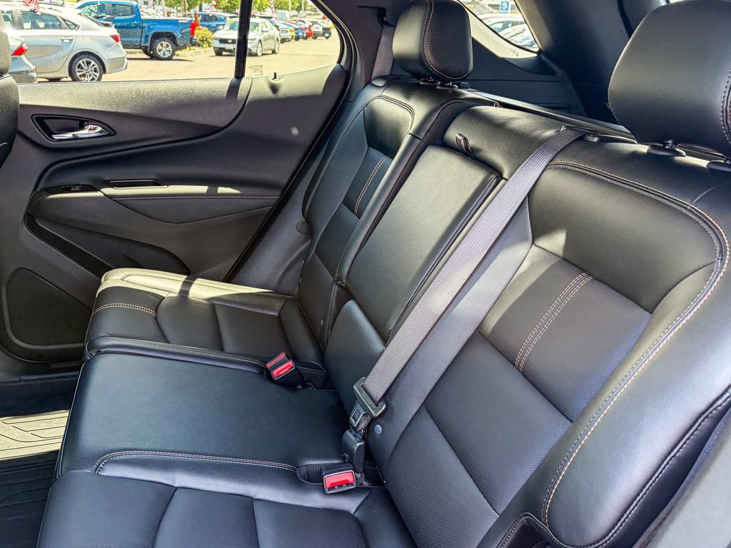 Used 2024 Chevrolet Equinox Premier w/ LPO, Floor Liner Package AWD/4WD image 43