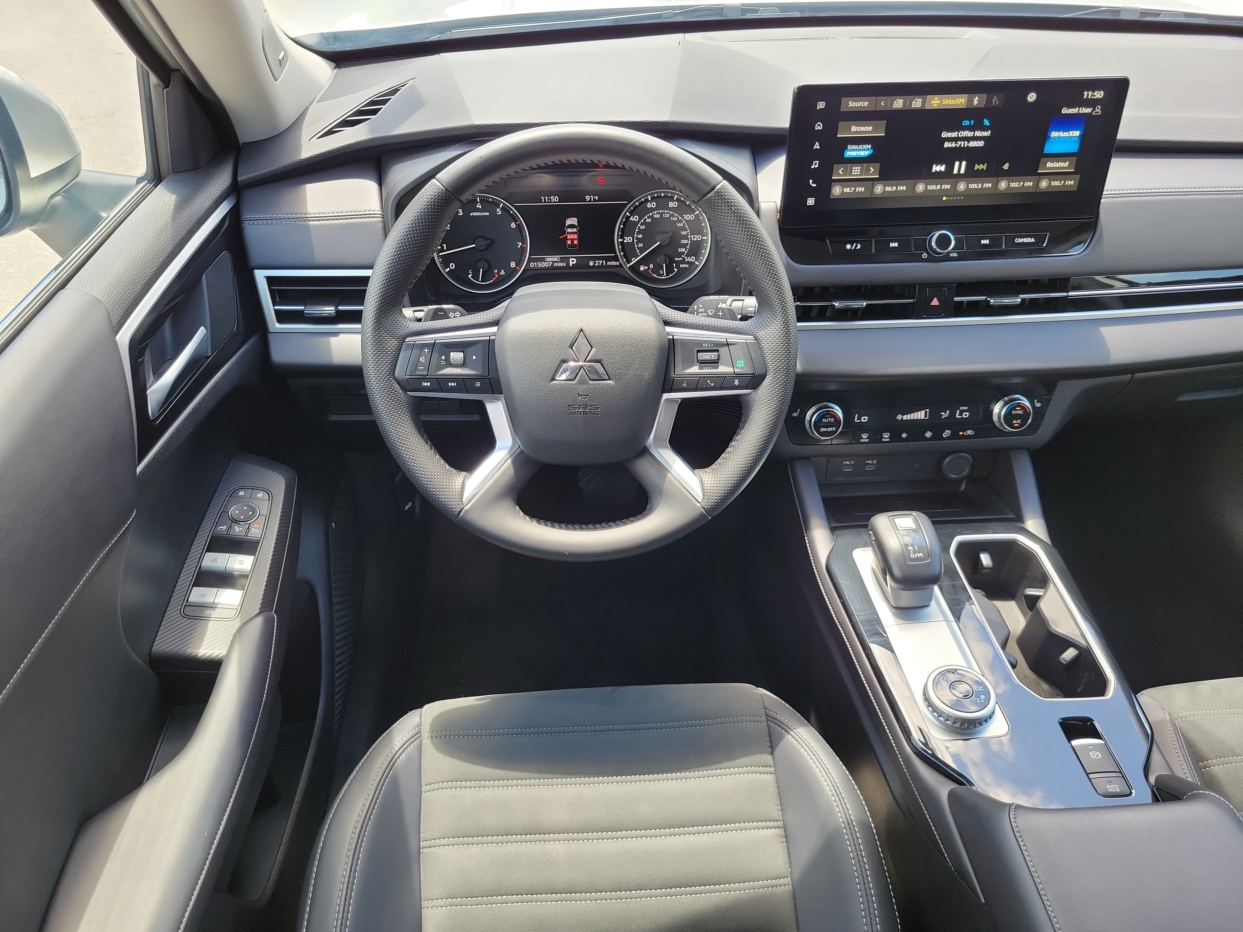 Used 2025 Mitsubishi Outlander SE FWD image 19