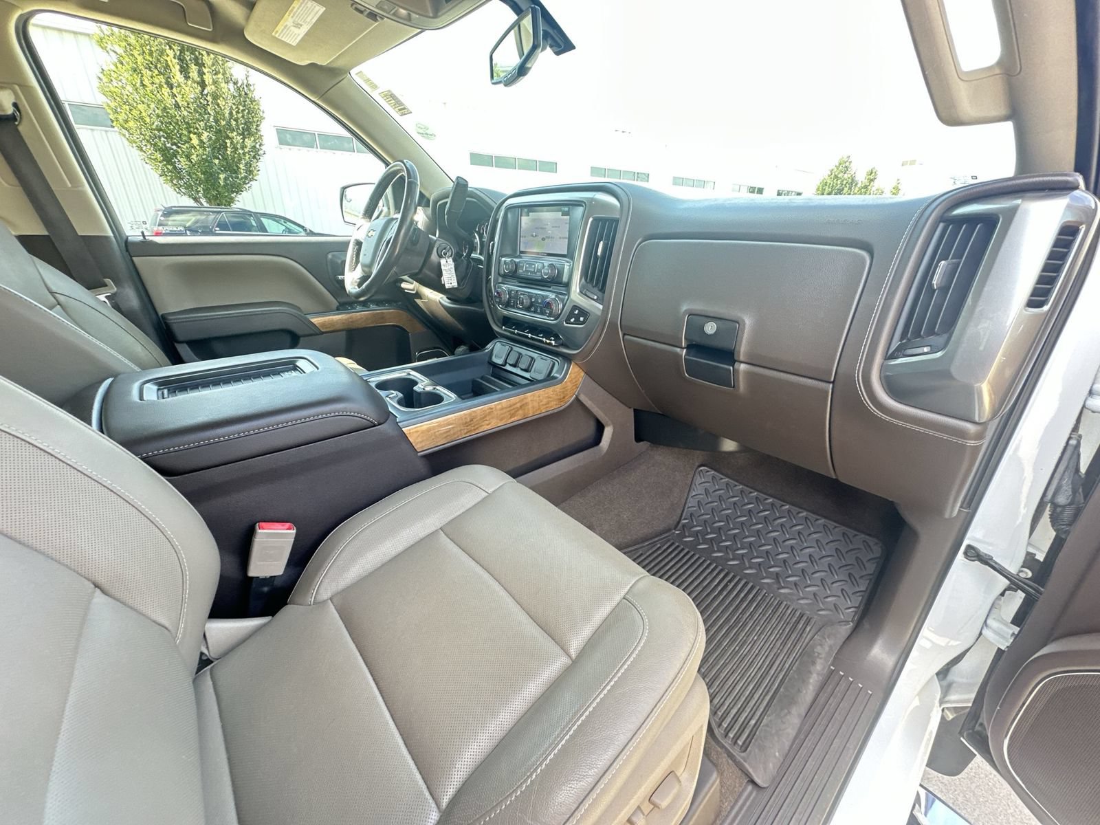 Certified 2018 Chevrolet Silverado 1500 LTZ w/ Sport Package AWD/4WD image 28