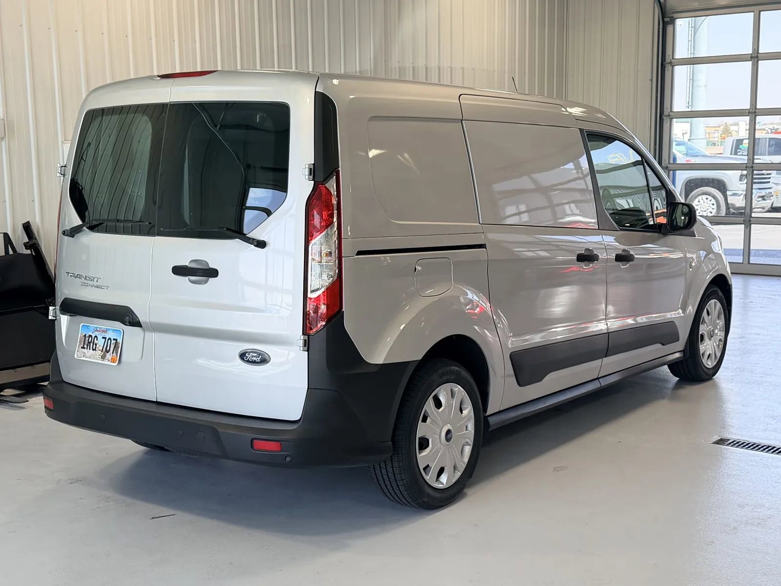 Used 2021 Ford Transit Connect XL FWD image 3