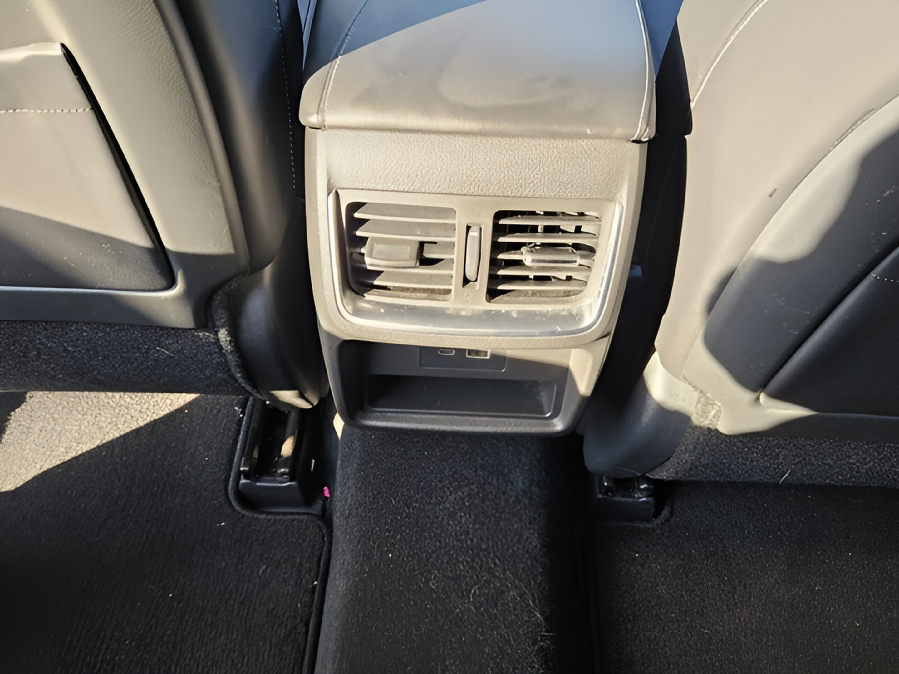 Used 2023 INFINITI QX50 Luxe FWD image 10