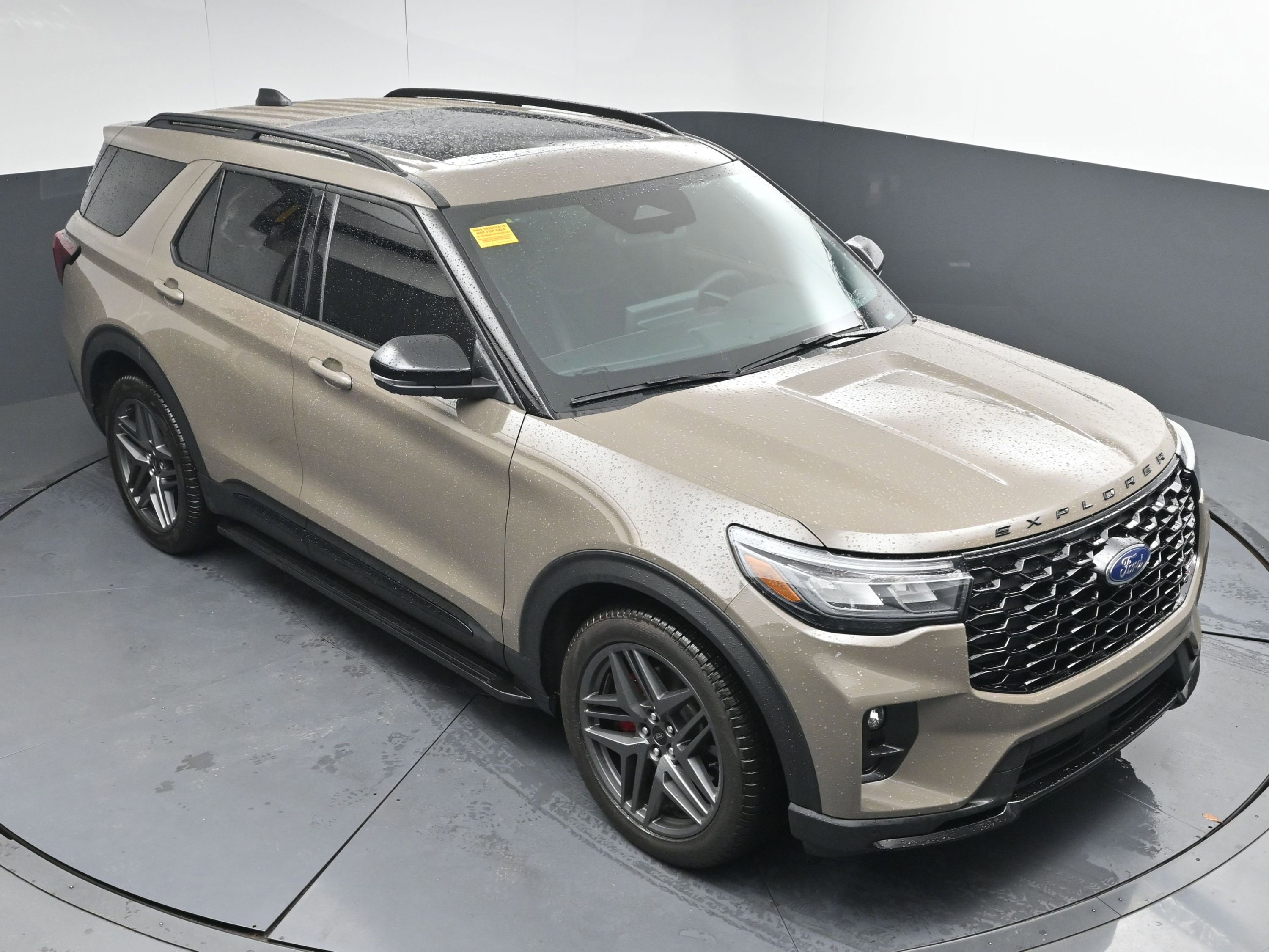 Used 2026 Ford Explorer ST w/ Sun And Sound Package image 33