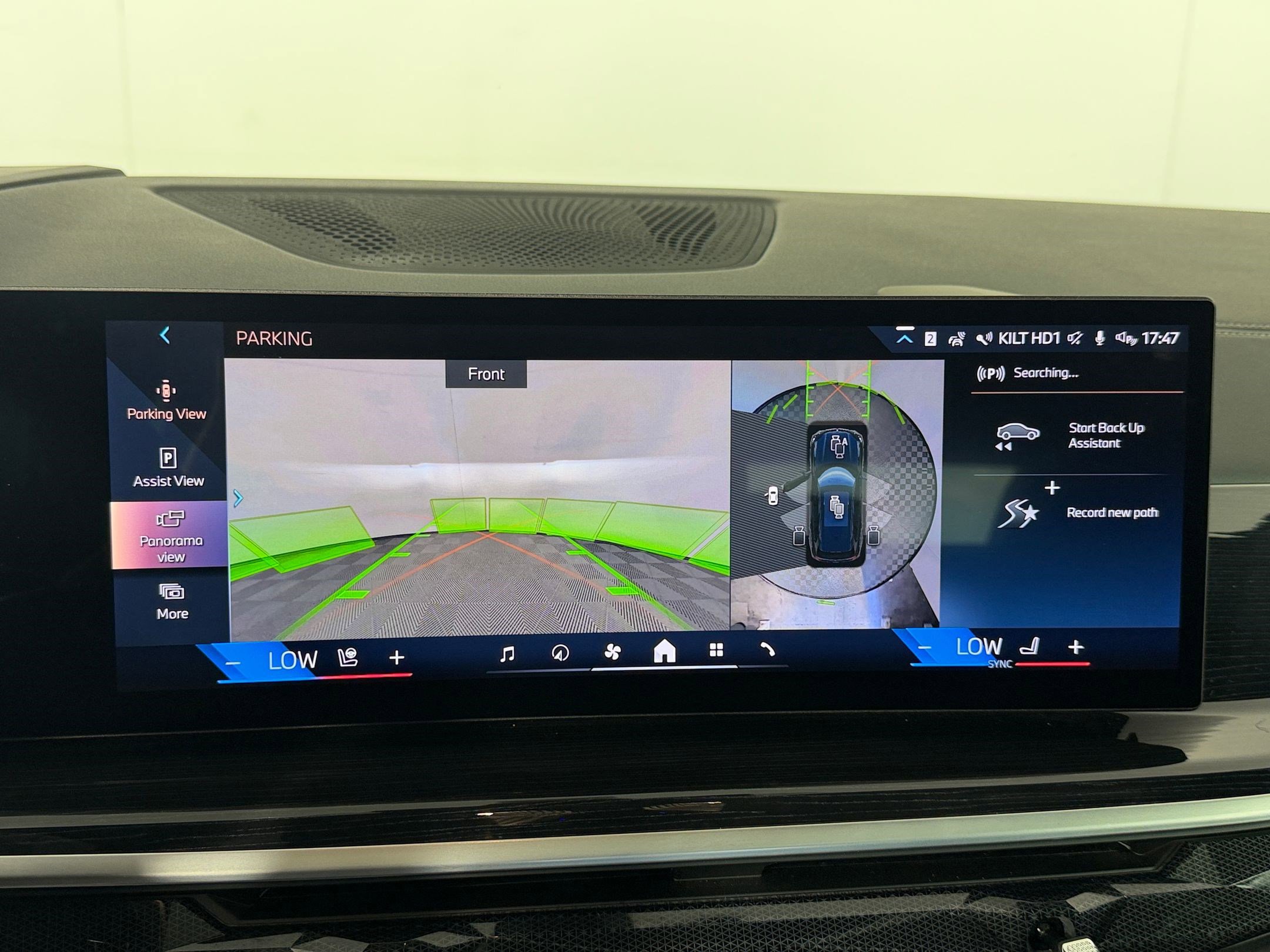 Certified 2024 BMW X5 xDrive40i w/ M Sport Package image 26