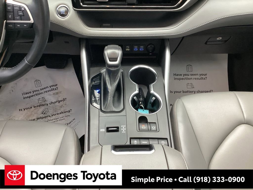 Used 2022 Toyota Highlander XLE image 15