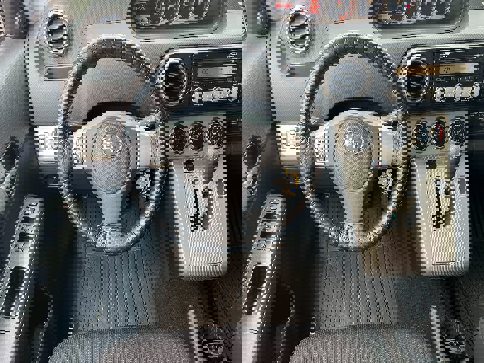 Used 2008 Scion xB image 15