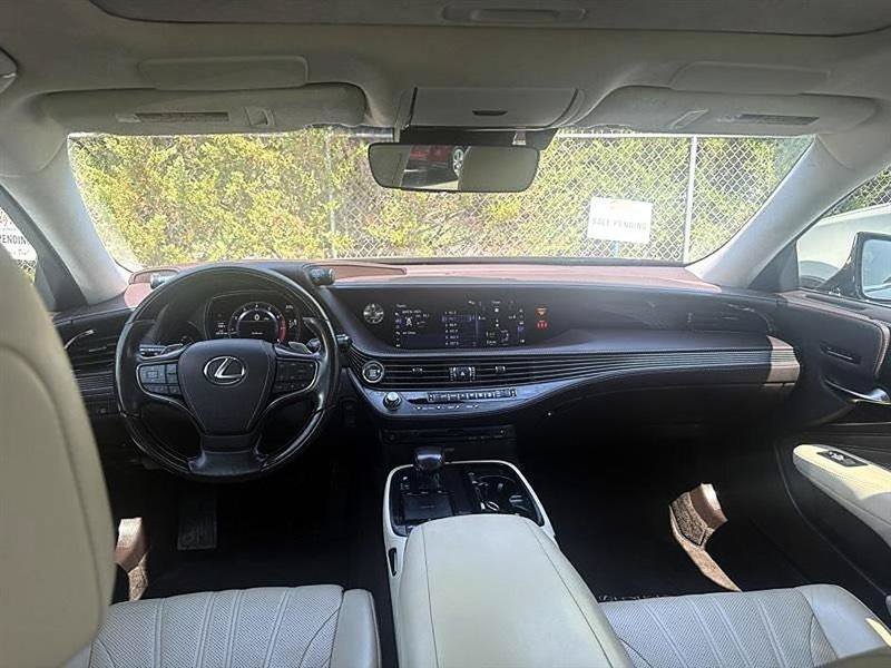 Used 2018 Lexus LS 500 w/ Interior Upgrade Package RWD image 31