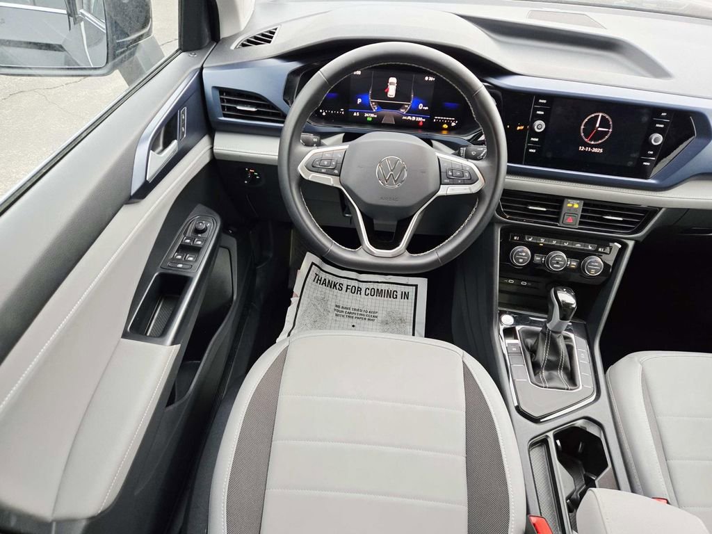 Used 2024 Volkswagen Taos SE image 10