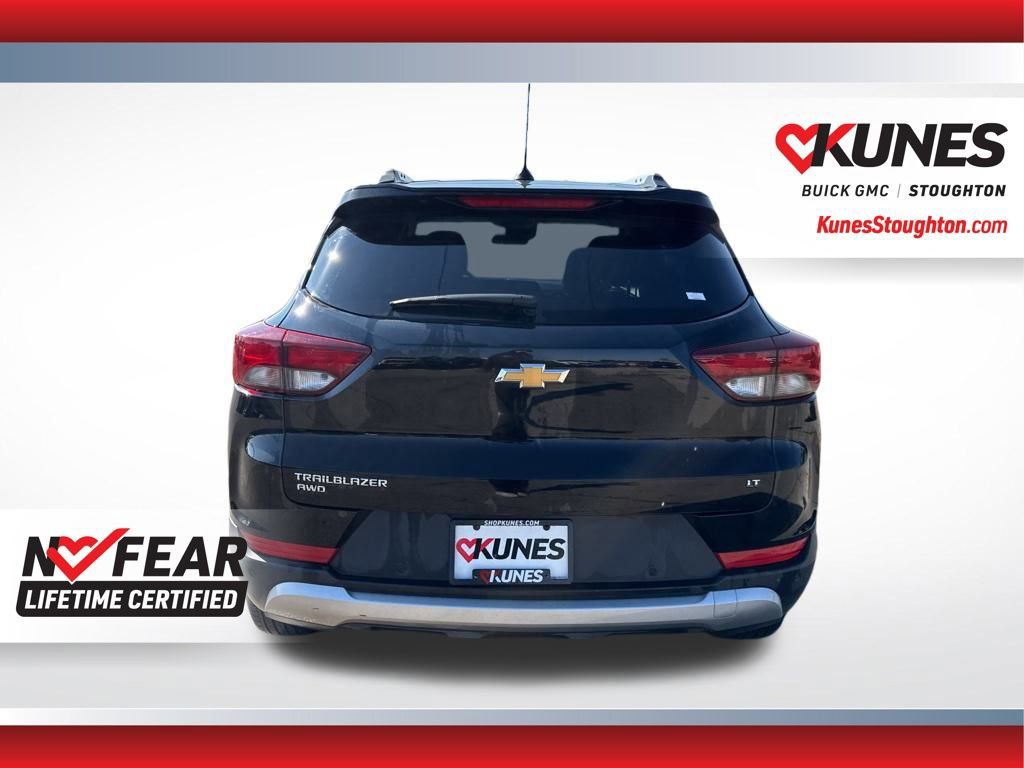 Used 2025 Chevrolet TrailBlazer LT w/ Driver Confidence Package image 10