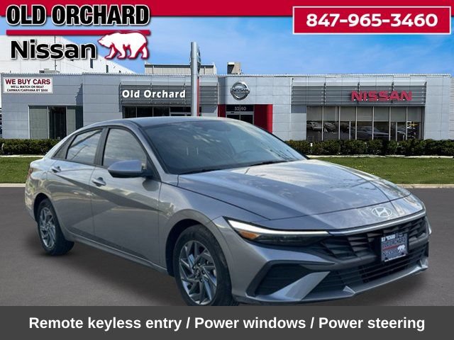 Used 2024 Hyundai Elantra Blue FWD image 5