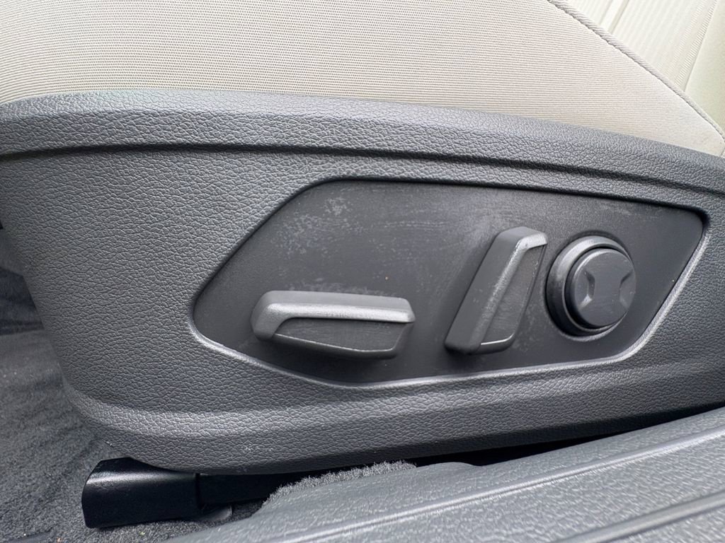 New 2024 Hyundai Sonata SEL FWD image 19